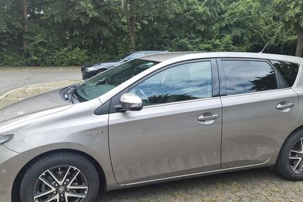 Toyota Auris 45.895 km 13.500 &euro; Bochum 44809