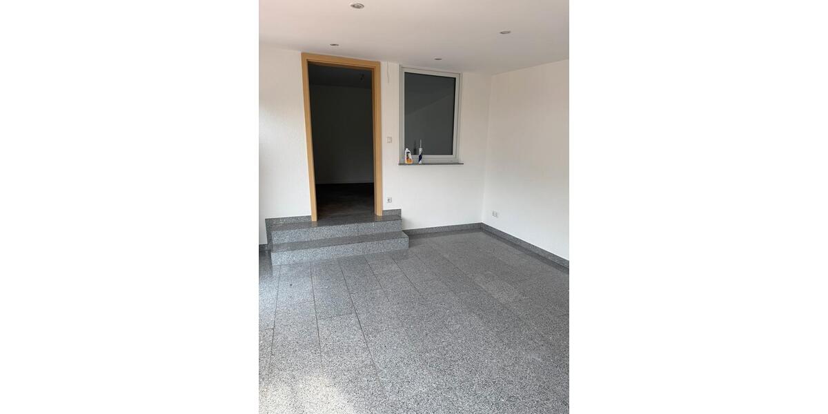 Einfamilienhaus Essen Stadtbezirk VI - 3 Zimmer, 84 m&sup2;, 1.280&euro; | Angebot:26568104