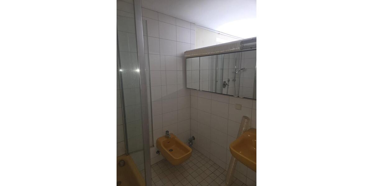 Etagenwohnung Bochum Bochum-Nord - 4 Zimmer, 100 m&sup2;, 750&euro; | Angebot:26611830
