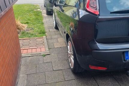 Fiat Punto Evo 81.000 km 2.800 &euro; Recklinghausen 45661