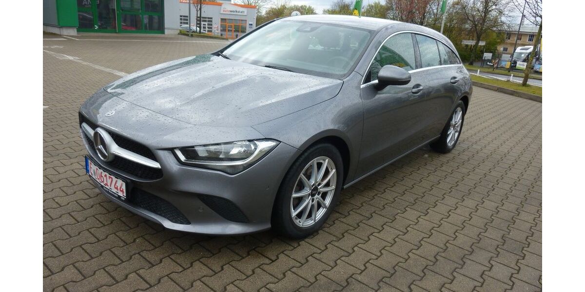 Mercedes-Benz CLA Shooting Brake 162.000 km 14.900 &euro; Essen 45144