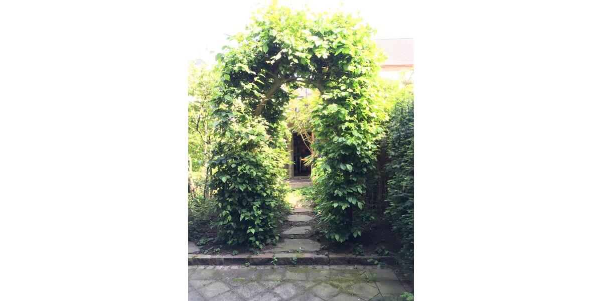 Mehrfamilienhaus, Wohnhaus Essen Stadtbezirk V - 3 Zimmer, 101 m&sup2;, 290.000&euro; | Angebot:25855795