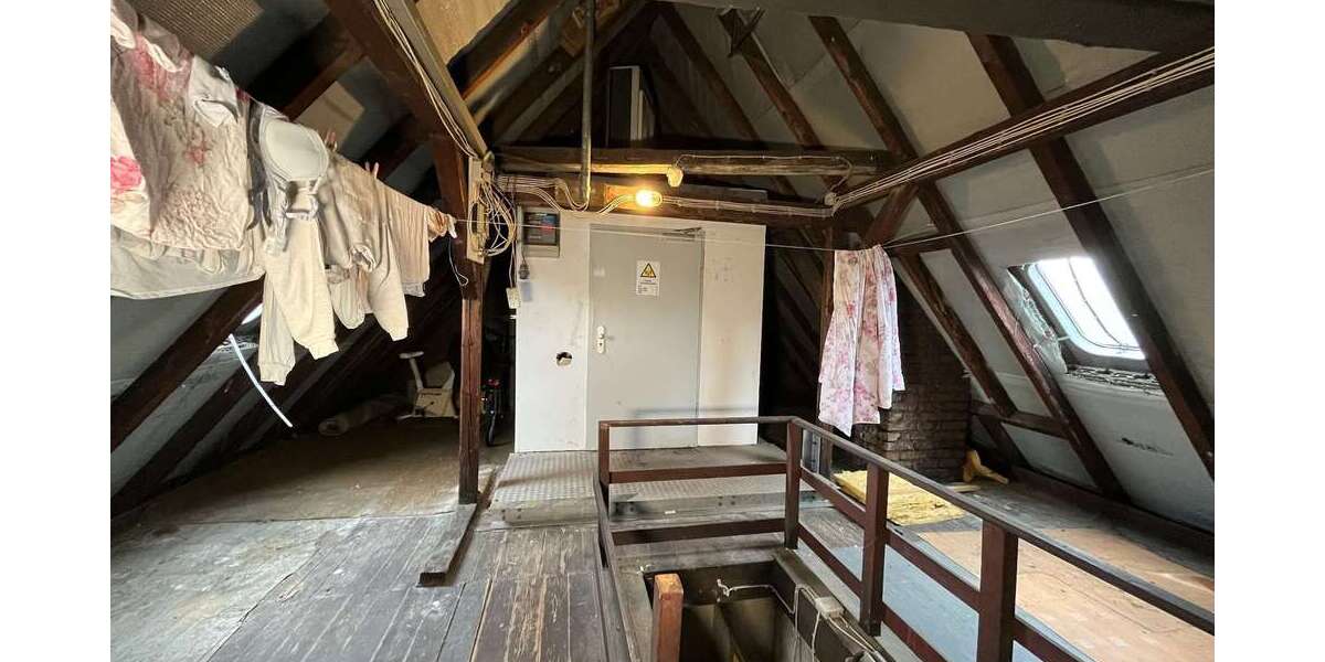 Lukratives Wohn-& Geschäftshaus mit 8 Whg, 3 Gewerben und 2 Keller Lagerflächen + Antenne in Bochum - Wohn- & Geschäftshaus Bochum Günnigfeld | Angebot:22082313