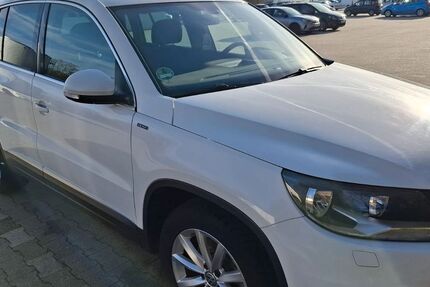 VW Tiguan 107.900 km 15.000 &euro; Duisburg 47226