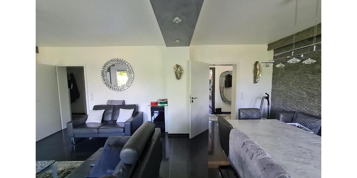Etagenwohnung Essen Stadtbezirk IV - 5 Zimmer, 140 m&sup2;, 299.000&euro; | Angebot:26675336