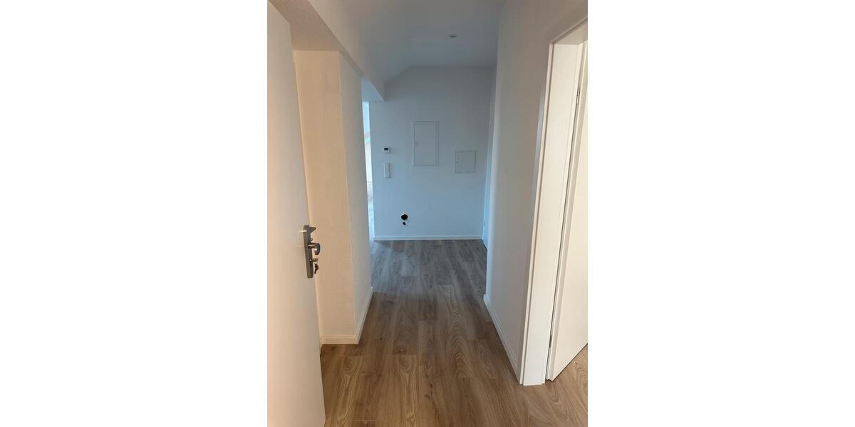 Dachgeschoßwohnung Oberhausen Rothebusch - 2 Zimmer, 67 m&sup2;, 780&euro; | Angebot:25591756