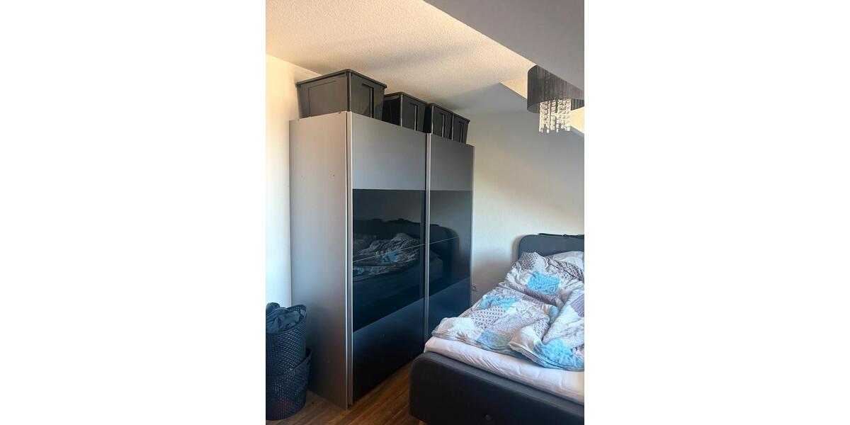Dachgeschoßwohnung Duisburg Mittelmeiderich - 2 Zimmer, 58 m&sup2;, 750&euro; | Angebot:26380588