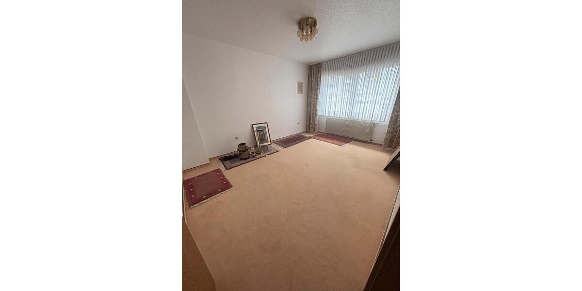 Etagenwohnung Duisburg Mittelmeiderich - 3 Zimmer, 80 m&sup2;, 850&euro; | Angebot:26496121