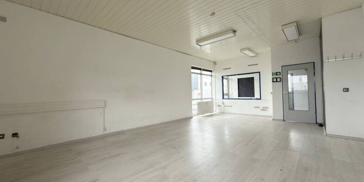 Einfamilienhaus Oberhausen Lirich-Nord - 9 Zimmer, 2.300&euro; | Angebot:26585910