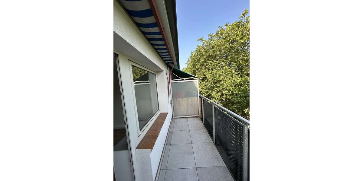 Etagenwohnung Essen Südostviertel - 3 Zimmer, 121 m&sup2;, 1.100&euro; | Angebot:23532585