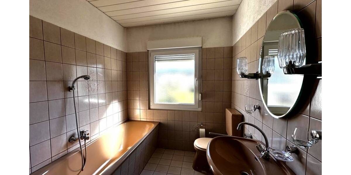 Reihenmittelhaus Gelsenkirchen Heßler - 5 Zimmer, 83 m&sup2;, 239.000&euro; | Angebot:26310199