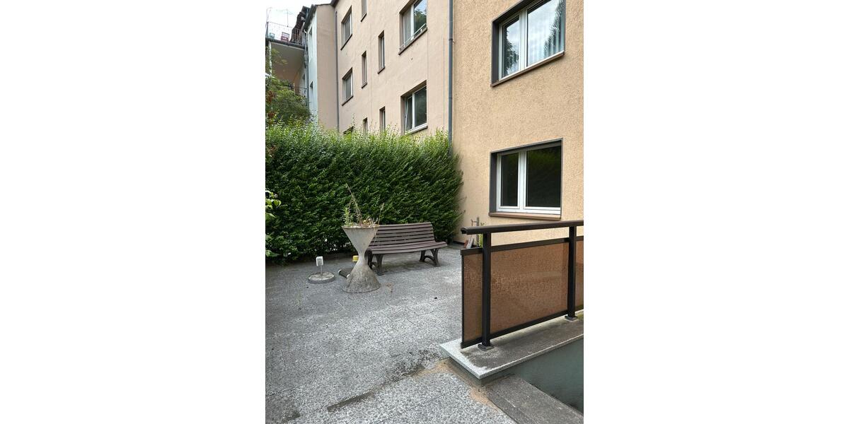 Hochparterre Essen Stadtbezirk II - 3 Zimmer, 94 m&sup2;, 1.100&euro; | Angebot:25841748