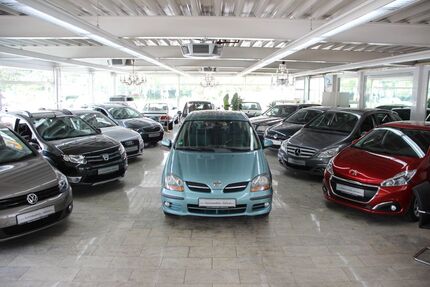 Nissan Almera 170.000 km 1.990 &euro; Essen 45356