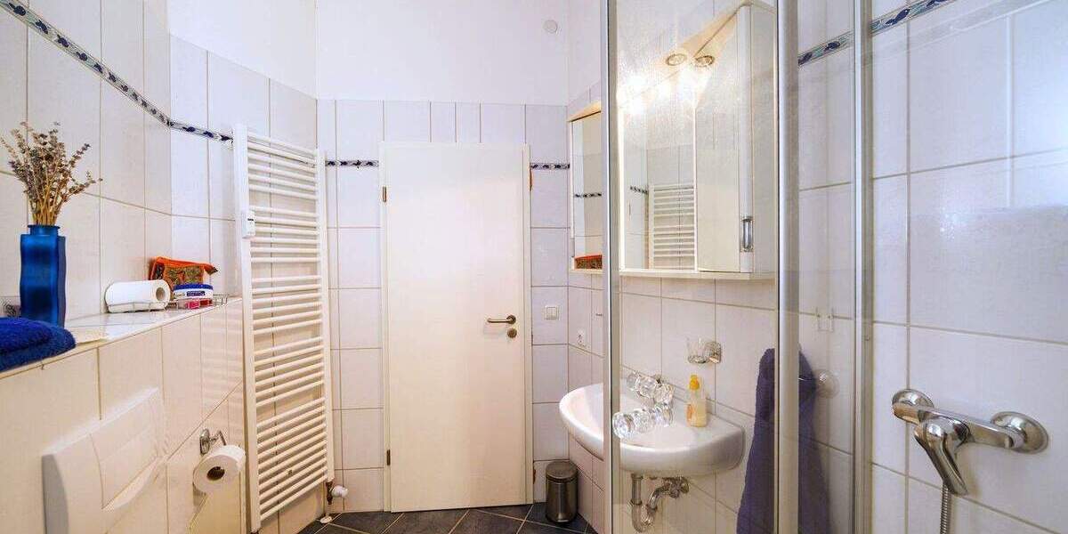 Etagenwohnung Bochum Dahlhausen - 8 Zimmer, 220 m&sup2;, 449.000&euro; | Angebot:25721357