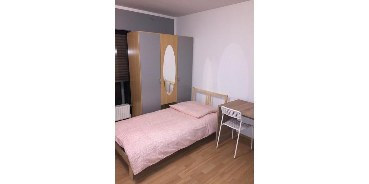Erdgeschoßwohnung Essen Frillendorf - 3 Zimmer, 75 m&sup2;, 2.200&euro; | Angebot:26582048