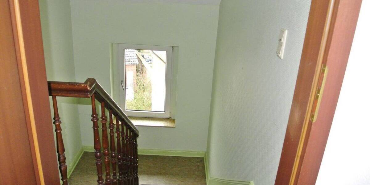 Etagenwohnung Mülheim an der Ruhr Mitte-Ost - 3 Zimmer, 98 m&sup2;, 650&euro; | Angebot:26093761