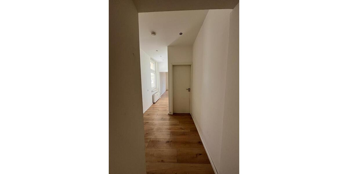 Erdgeschoßwohnung Essen Stadtbezirk IV - 3.5 Zimmer, 80 m&sup2;, 550&euro; | Angebot:24610633