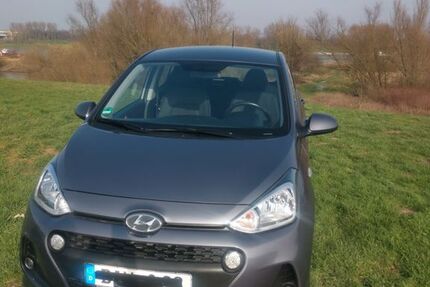 Hyundai i10 24.954 km 8.300 &euro; Duisburg 47228