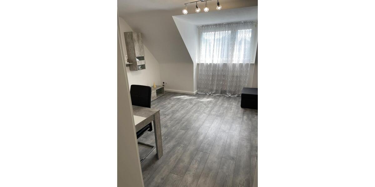 Dachgeschoßwohnung Essen Stadtbezirk V - 2 Zimmer, 50 m&sup2;, 550&euro; | Angebot:25298972