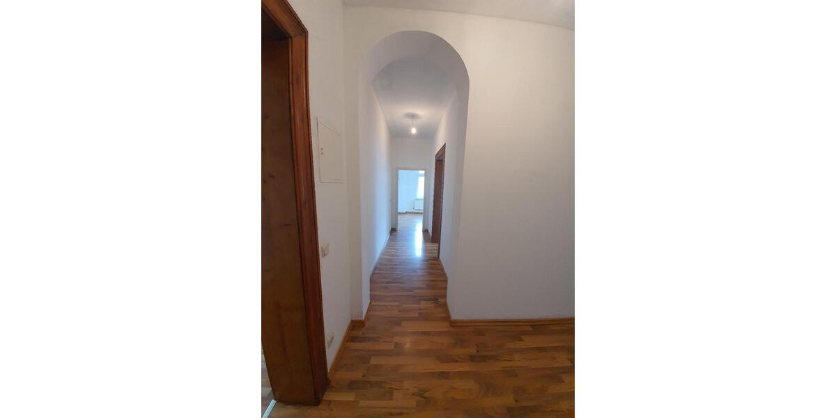 Dachgeschoßwohnung Duisburg Mittelmeiderich - 3 Zimmer, 95 m&sup2;, 700&euro; | Angebot:26699614