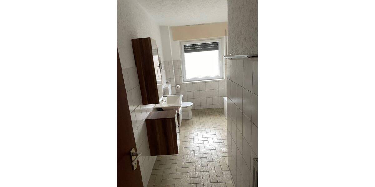 Etagenwohnung Moers Repelen - 3 Zimmer, 89 m&sup2;, 690&euro; | Angebot:26740568