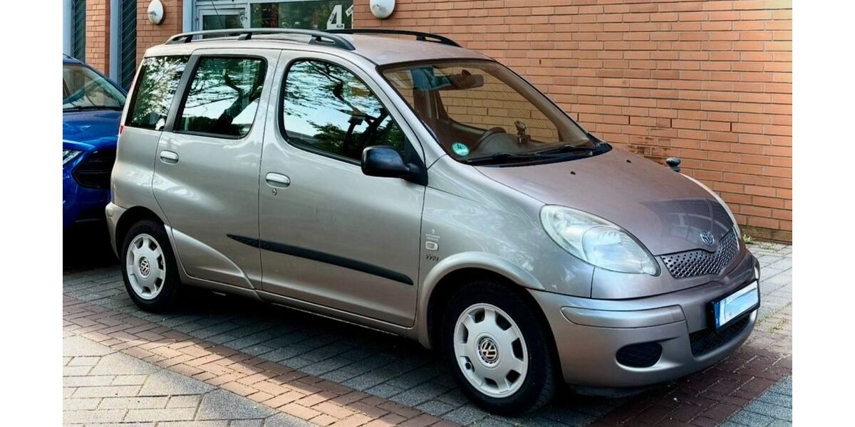 Toyota Yaris 137.587 km 3.299 &euro; essen 45117