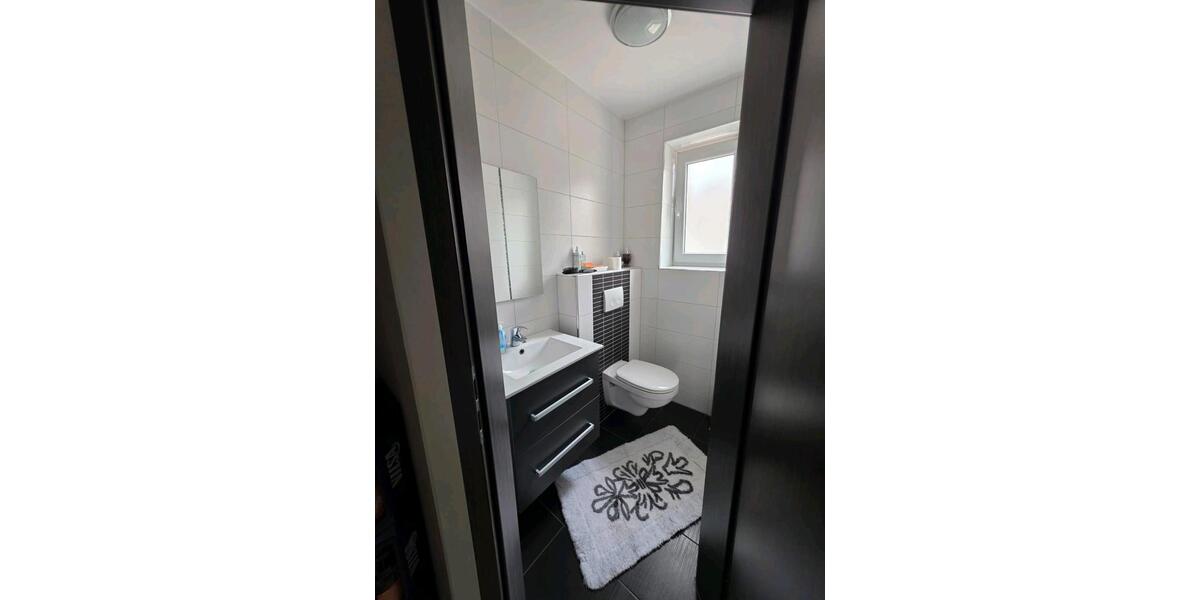 Doppelhaushälfte Duisburg Rheinhausen - 6 Zimmer, 160 m&sup2;, 550.000&euro; | Angebot:26126009