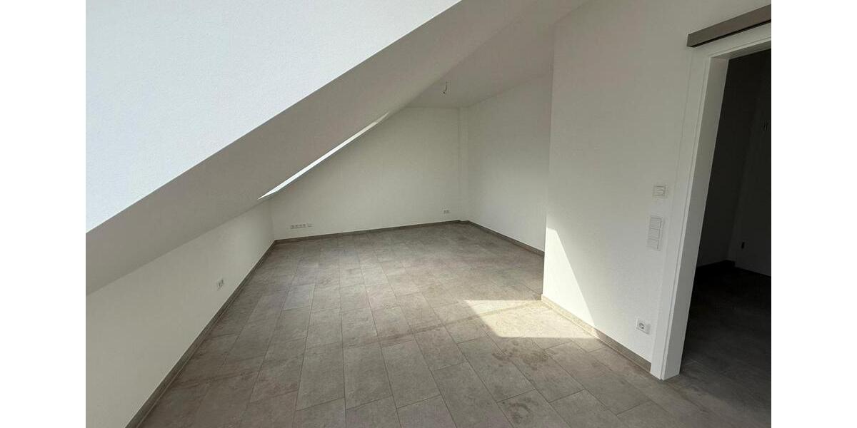 Dachgeschoßwohnung Dorsten Altstadt - 2 Zimmer, 71 m&sup2;, 995&euro; | Angebot:25216105