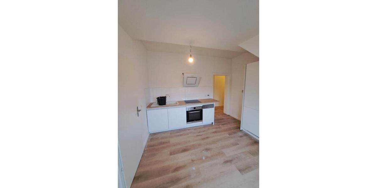Dachgeschoßwohnung Essen Stadtbezirk IV - 2 Zimmer, 59 m&sup2;, 620&euro; | Angebot:26021462