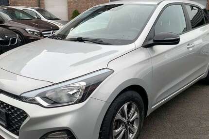 Hyundai i20 56.000 km 13.600 &euro; Moers 47443