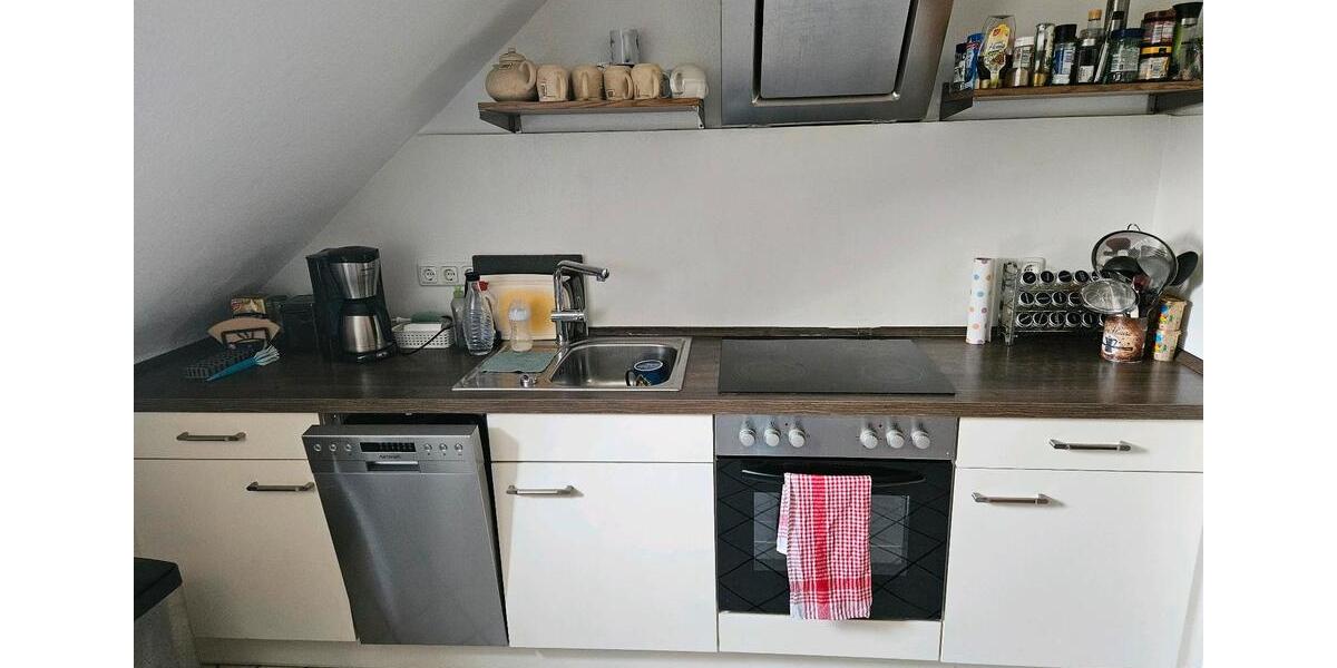 Dachgeschoßwohnung Gelsenkirchen Gelsenkirchen-Mitte - 2 Zimmer, 75 m&sup2;, 640&euro; | Angebot:26532677