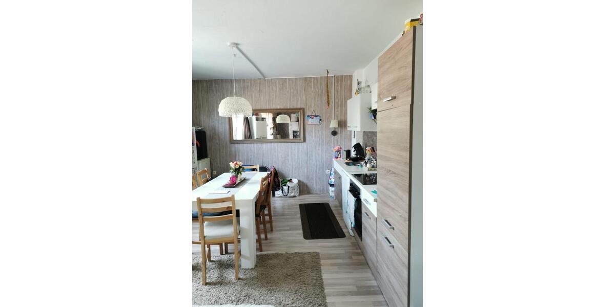 Etagenwohnung Duisburg Mittelmeiderich - 4 Zimmer, 100 m&sup2;, 579&euro; | Angebot:25988824