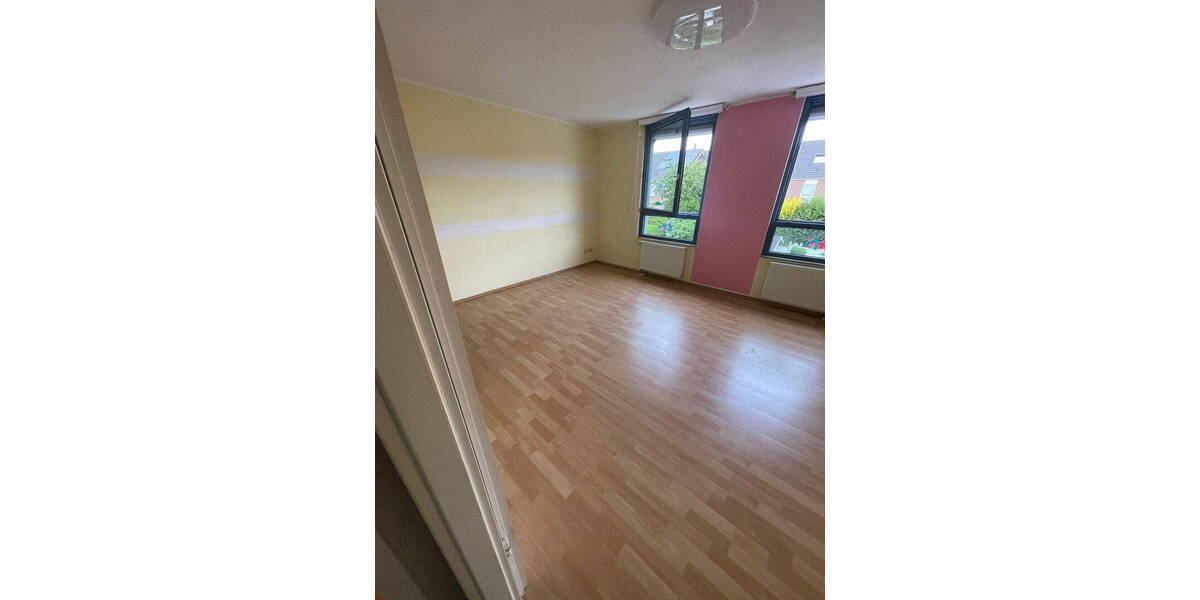 Reihenmittelhaus Duisburg Wanheim Wanheim-Angerhausen - 4 Zimmer, 115 m&sup2;, 320.000&euro; | Angebot:26106474