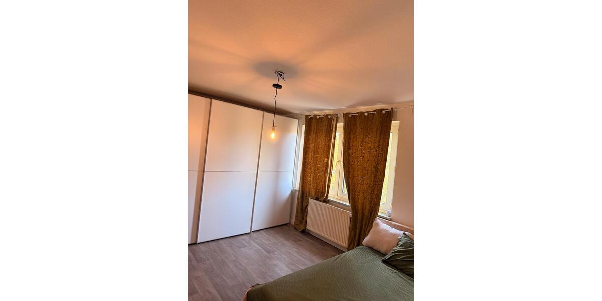 Etagenwohnung Essen Stadtbezirk IV - 2.5 Zimmer, 60 m&sup2;, 420&euro; | Angebot:26021725