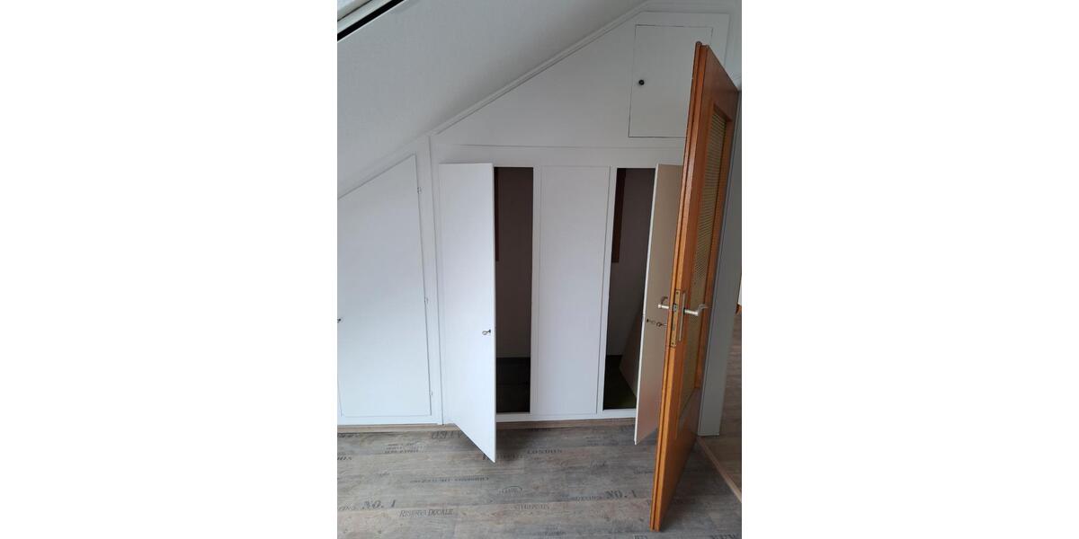 Dachgeschoßwohnung Essen Stadtbezirk IV - 2 Zimmer, 62 m&sup2;, 465&euro; | Angebot:26560437