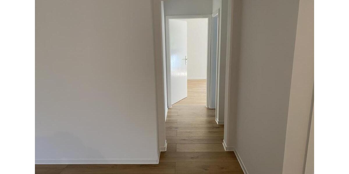 Etagenwohnung Velbert Velbert-Mitte - 2 Zimmer, 69 m&sup2;, 569&euro; | Angebot:26375764