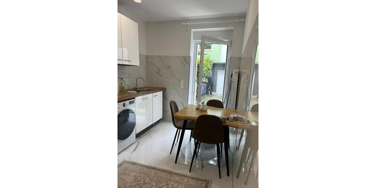 Erdgeschoßwohnung Essen Stadtbezirk V - 1 Zimmer, 370&euro; | Angebot:25389696