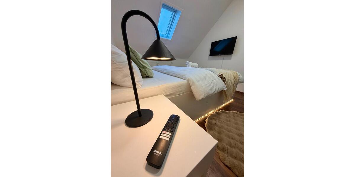 Dachgeschoßwohnung Essen Stadtbezirk III - 3 Zimmer, 55 m&sup2;, 2.100&euro; | Angebot:25317745