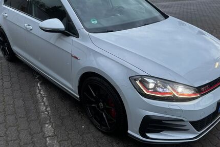 VW Golf 71.000 km 22.900 &euro; Recklinghausen 45665