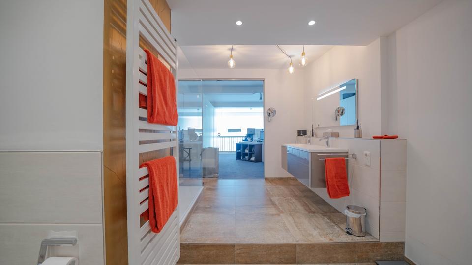 Reihenhaus Essen Stadtbezirk VIII - 4 Zimmer, 270 m&sup2;, 750.000&euro; | Angebot:26122103