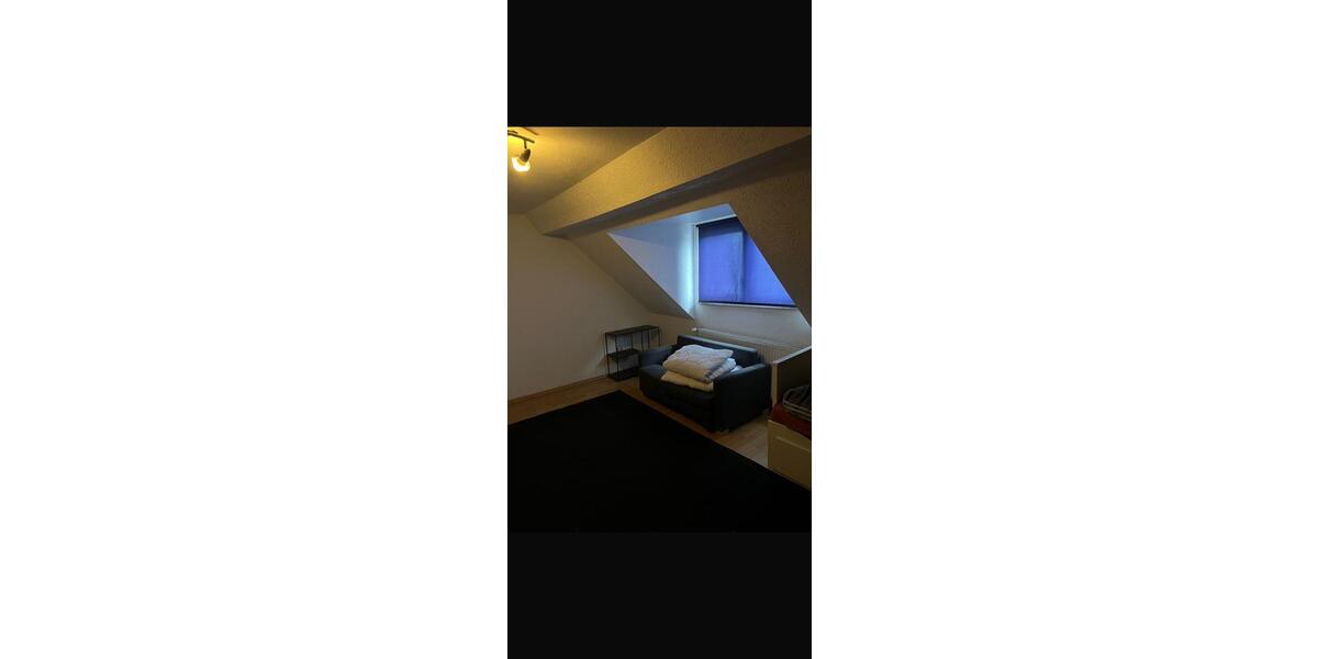 Maisonettenwohnung Duisburg Hamborn - 6.5 Zimmer, 165 m&sup2;, 1.350&euro; | Angebot:26038163