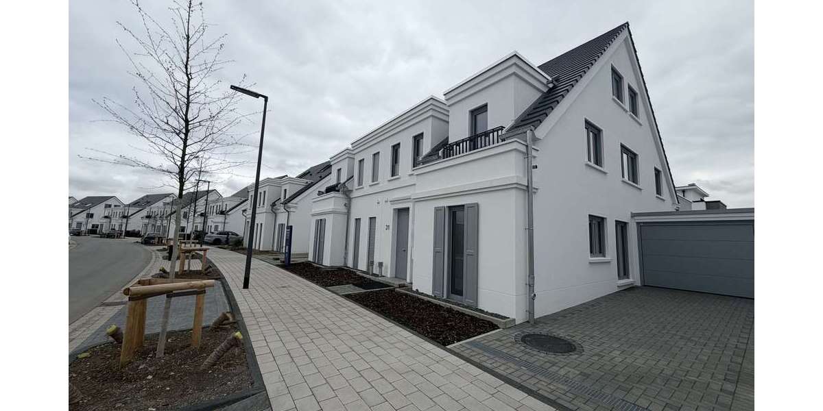 Einfamilienhaus Duisburg Huckingen - 5 Zimmer, 172 m&sup2;, 3.400&euro; | Angebot:25571687