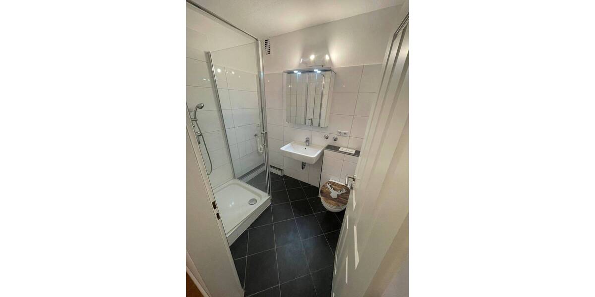 Etagenwohnung Duisburg Hochheide - 2 Zimmer, 68 m&sup2;, 589&euro; | Angebot:25987132