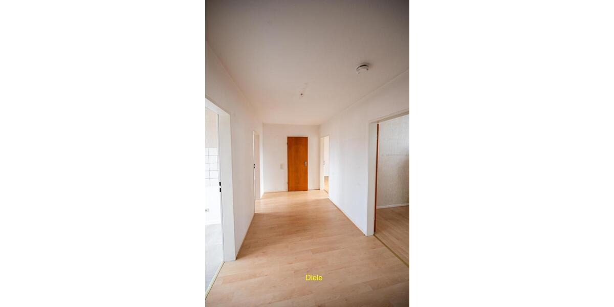 Dachgeschoßwohnung Essen Stadtbezirk IV - 3.5 Zimmer, 63 m&sup2;, 500&euro; | Angebot:25170738