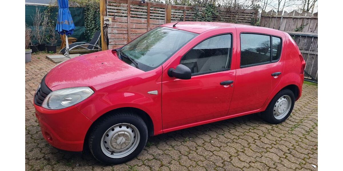 Dacia Sandero 21.000 km 3.200 &euro; Hattingen 45529