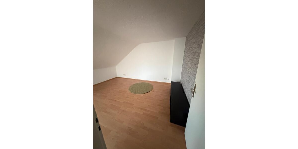 Dachgeschoßwohnung Gelsenkirchen Resse - 3 Zimmer, 66 m&sup2;, 460&euro; | Angebot:25173084