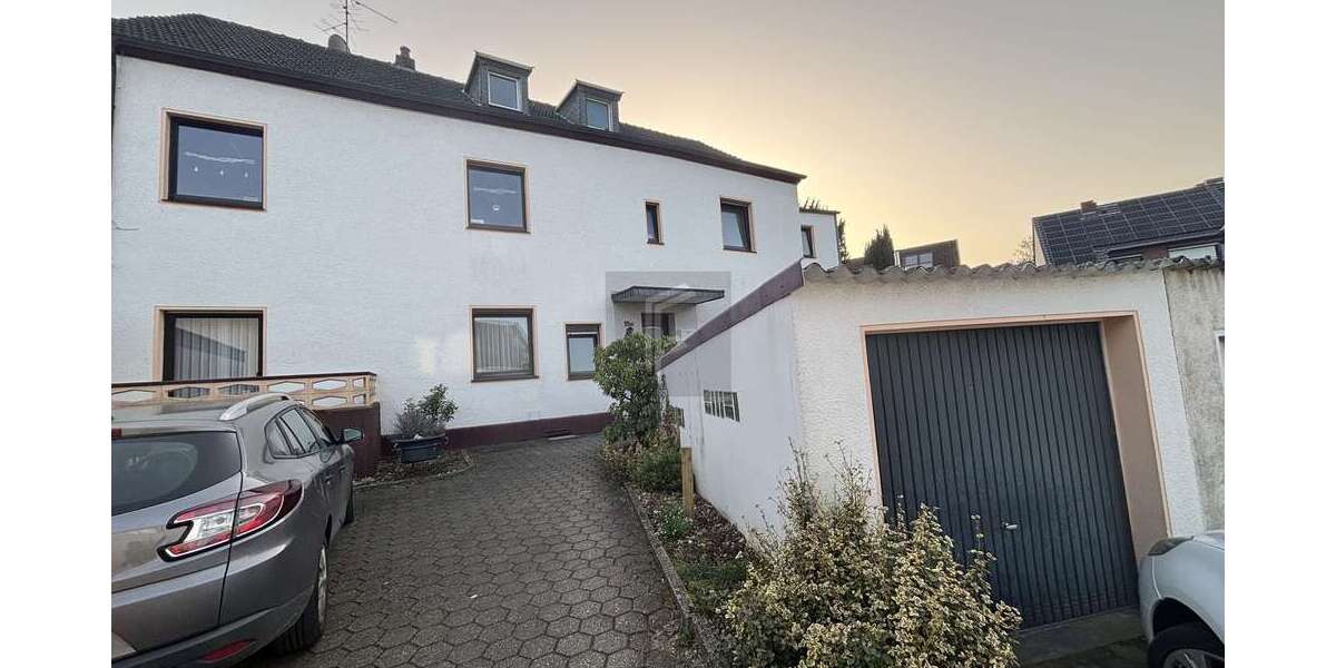 Einfamilienhaus Bochum Eppendorf - 11 Zimmer, 330 m&sup2;, 639.000&euro; | Angebot:26250460