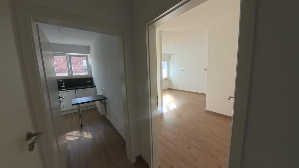 Erdgeschoßwohnung Oberhausen Schmachtendorf - 3.5 Zimmer, 110 m&sup2;, 1.400&euro; | Angebot:26038742