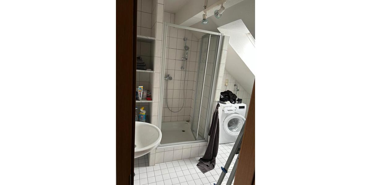 Dachgeschoßwohnung Essen Stadtkern - 2 Zimmer, 58 m&sup2;, 540&euro; | Angebot:26025037