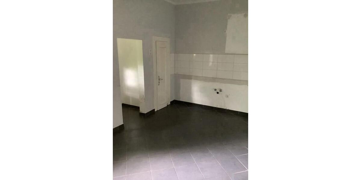 Erdgeschoßwohnung Gelsenkirchen - 2.5 Zimmer, 81 m&sup2;, 617&euro; | Angebot:26694945